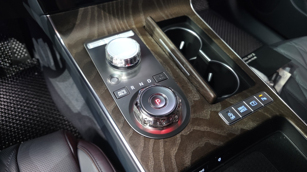 Genesis G80, 2023 — фото 9 из 12