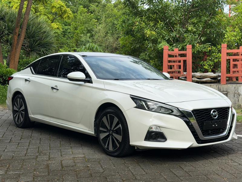 Nissan Teana, 2022 — фото 3 из 9