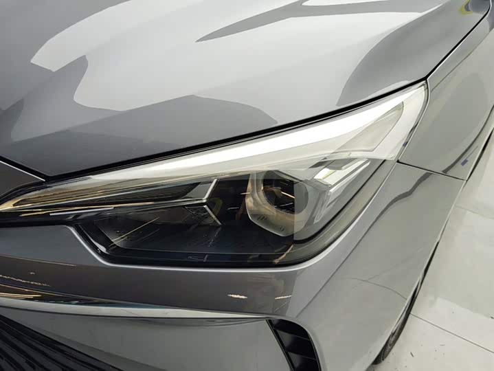 Roewe i5, 2025 — фото 5 из 9
