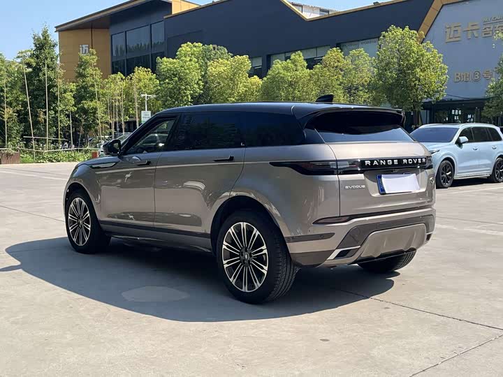Land Rover Range Rover Evoque L, 2024 — фото 5 из 9