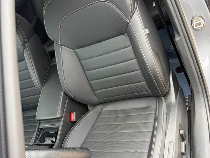 Skoda Superb, 2023 — фото 7 из 9