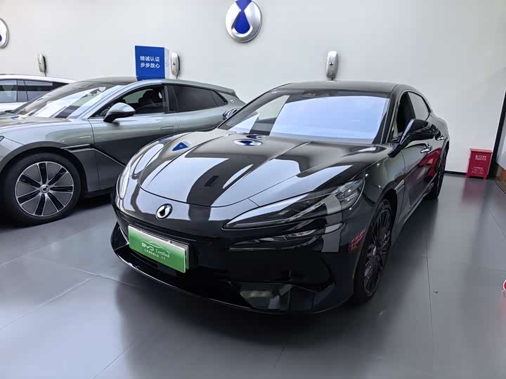 Denza Z9GT, 2025 — купить в Санкт-Петербурге под ключ