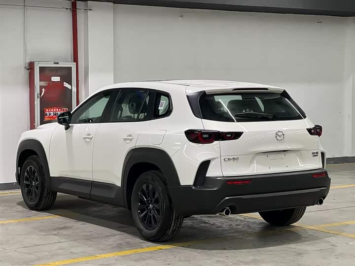 Mazda CX-50, 2023 — фото 4 из 9