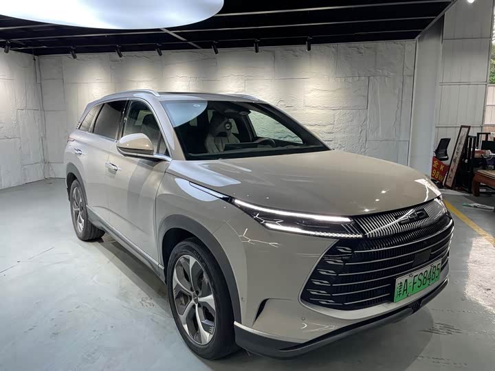 BYD Frigate 07, 2023 — фото 3 из 9