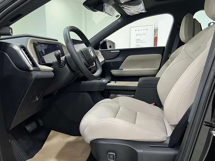 Volvo XC70 Hybrid, 2025 — фото 8 из 9