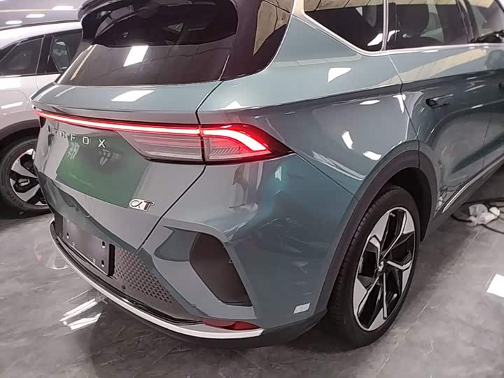 BAIC Arcfox Alpha T, 2023 — фото 8 из 9