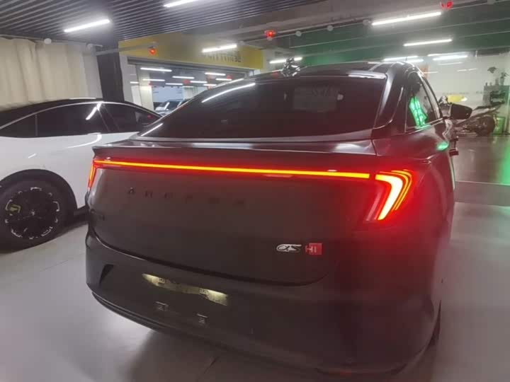 BAIC Arcfox Alpha S, 2023 — фото 6 из 9