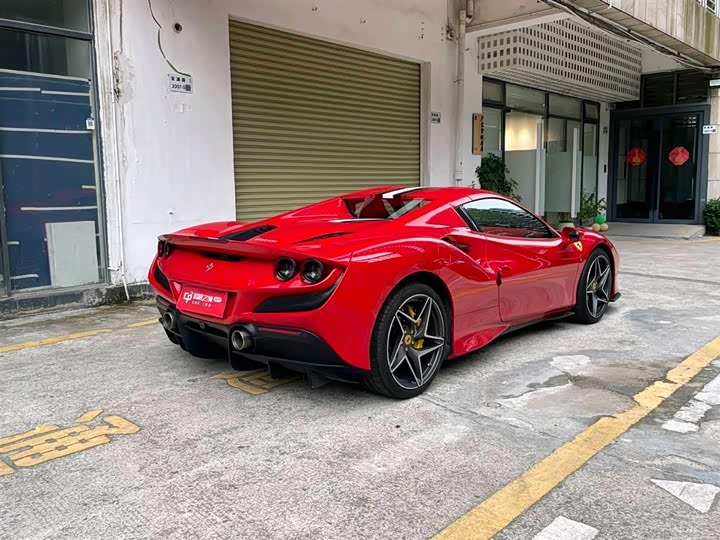 Ferrari F8, 2022 — фото 8 из 9