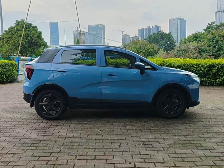 Geely Geometry E Firefly, 2022 — фото 4 из 9