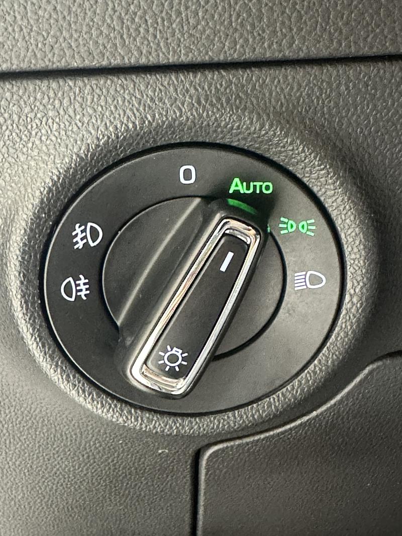 Skoda Karoq, 2022 — фото 12 из 12
