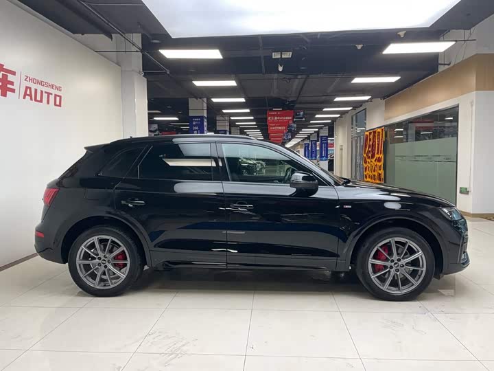 Audi Q5L, 2023 — фото 3 из 9