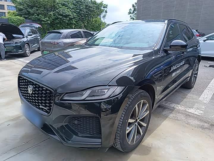 Jaguar F-Pace, 2023 — фото 2 из 9