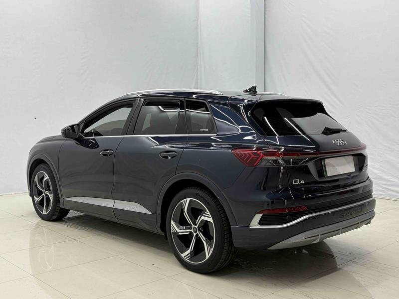 Audi Q4 e-tron, 2024 — фото 4 из 10