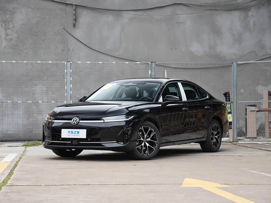Volkswagen Passat Hybrid, 2026 — купить в Самаре под ключ