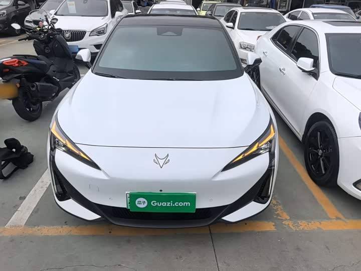 BAIC Arcfox Alpha S5, 2026 — фото 3 из 9