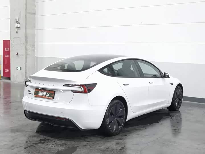 Tesla Model 3, 2025 — фото 2 из 9