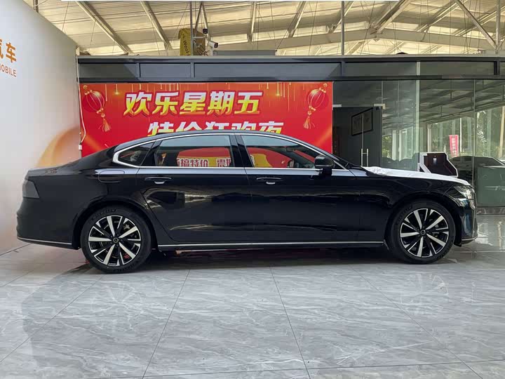 Volvo S90, 2026 — фото 8 из 9