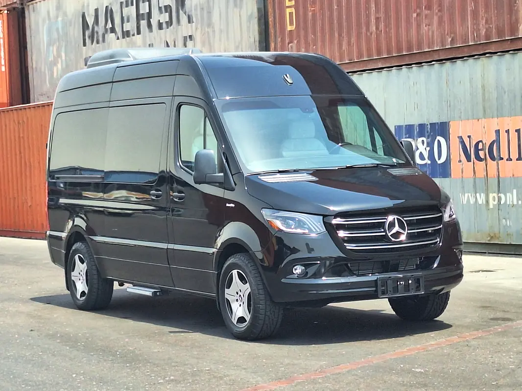 Mercedes-Benz Sprinter, 2023 — фото 2 из 10