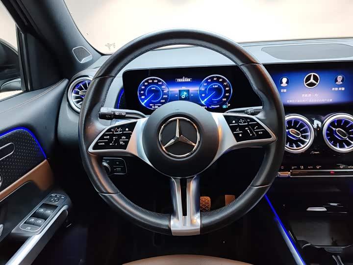 Mercedes-Benz EQB, 2024 — фото 9 из 9