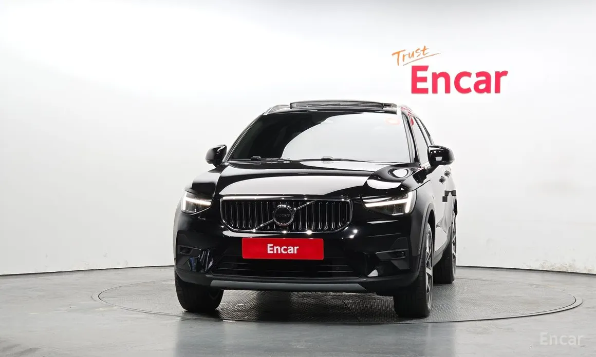 Volvo XC40, 2023 — фото 3 из 12