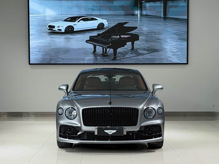 Bentley Flying Spur, 2024 — фото 2 из 9