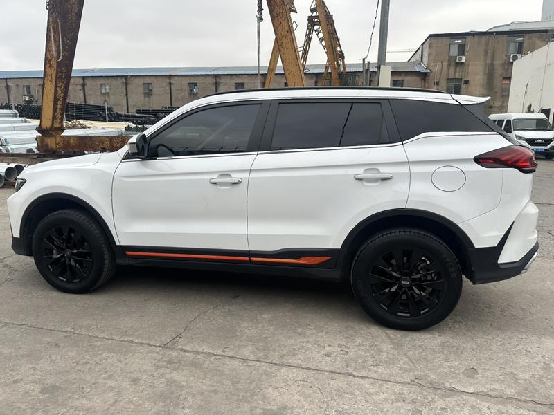 Geely Atlas, 2022 — фото 3 из 12