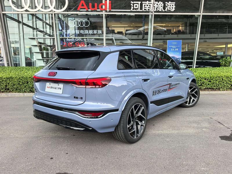 Audi Q6L e-tron, 2025 — фото 4 из 9