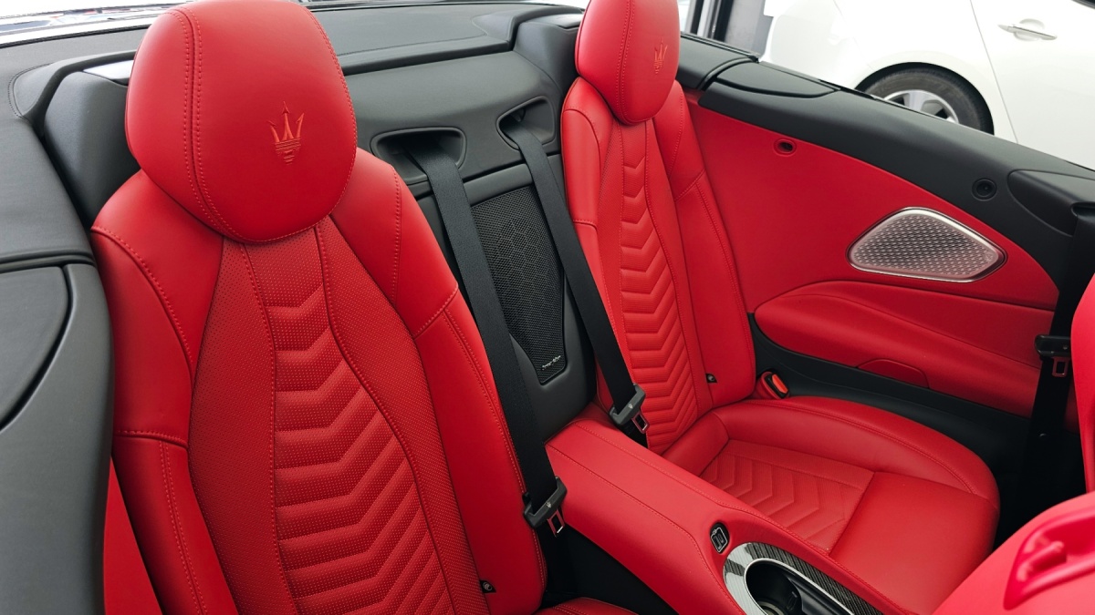 Maserati GranCabrio, 2024 — фото 11 из 12