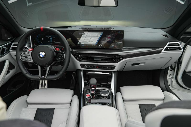 BMW M4, 2025 — фото 8 из 12