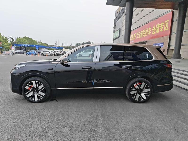 Geely Galaxy M9, 2026 — фото 4 из 12