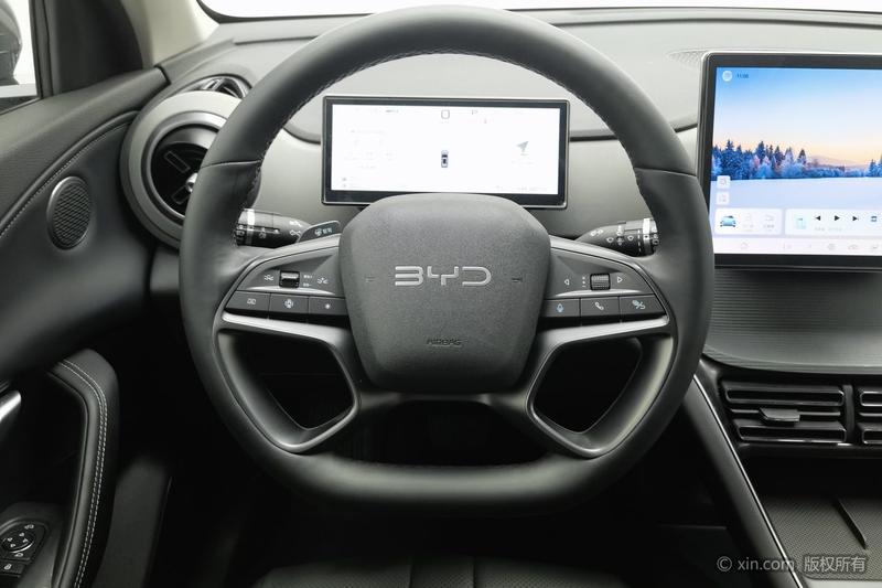 BYD Sea Lion 05 DM-i Hybrid, 2025 — фото 9 из 12