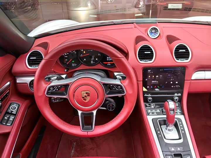 Porsche 718, 2025 — фото 6 из 9