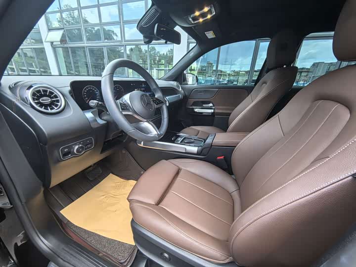 Mercedes-Benz GLB-Class, 2024 — фото 4 из 9