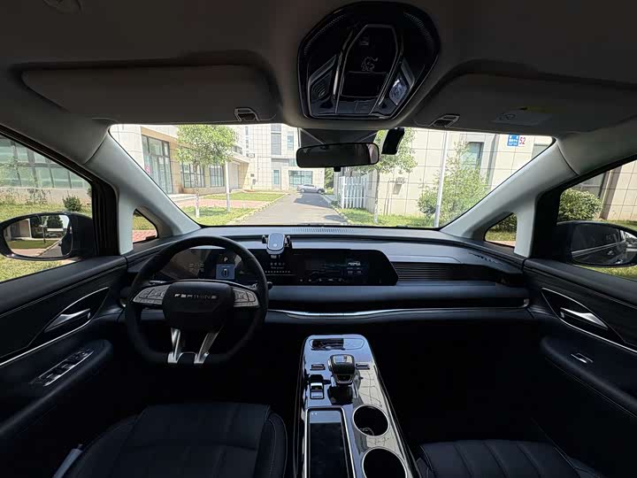 Dongfeng Forthing Xinghai V9, 2025 — фото 7 из 9
