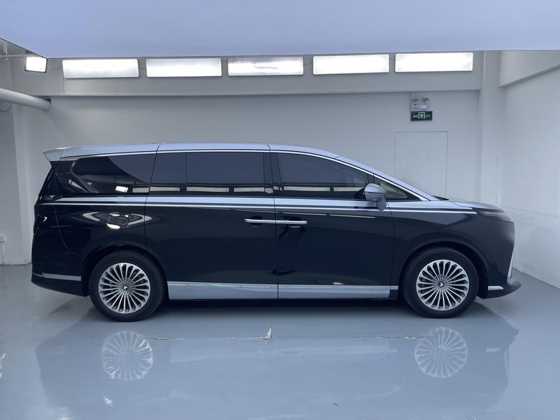 BAIC Arcfox Wendao V9, 2026 — фото 8 из 12