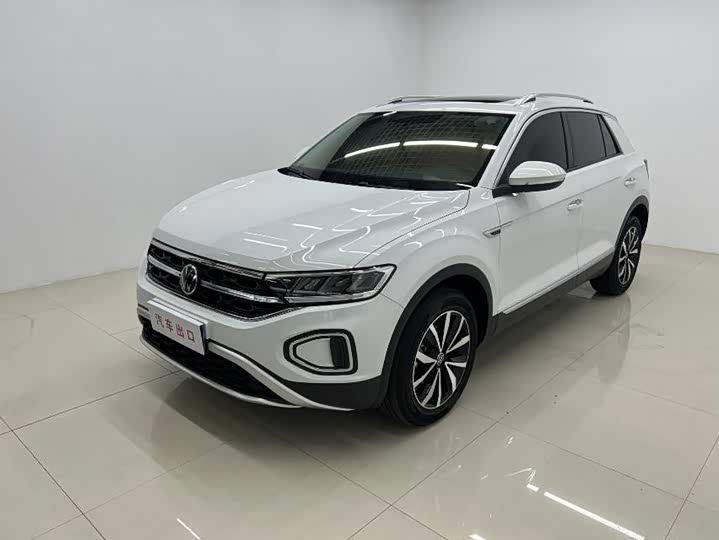 Volkswagen T-Roc, 2023 — купить в Москве под ключ