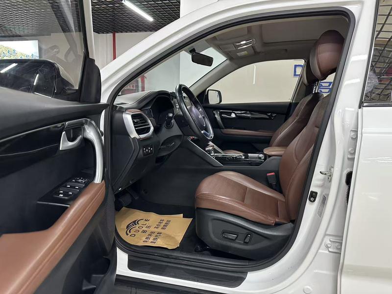 Kia Sportage GT-line, 2023 — фото 11 из 12