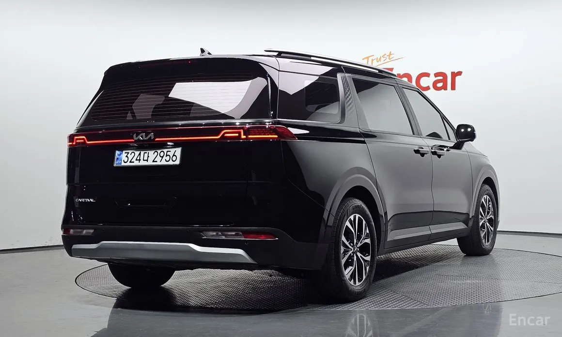 Kia Carnival, 2022 — фото 2 из 12
