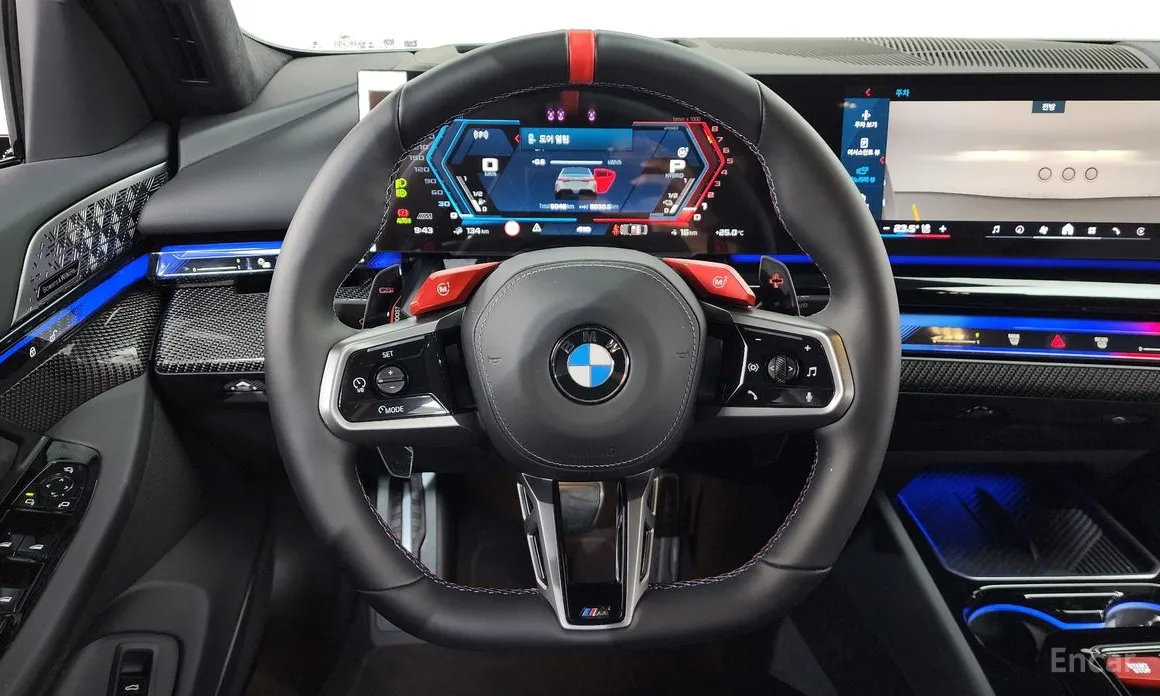 BMW M5, 2025 — фото 12 из 12