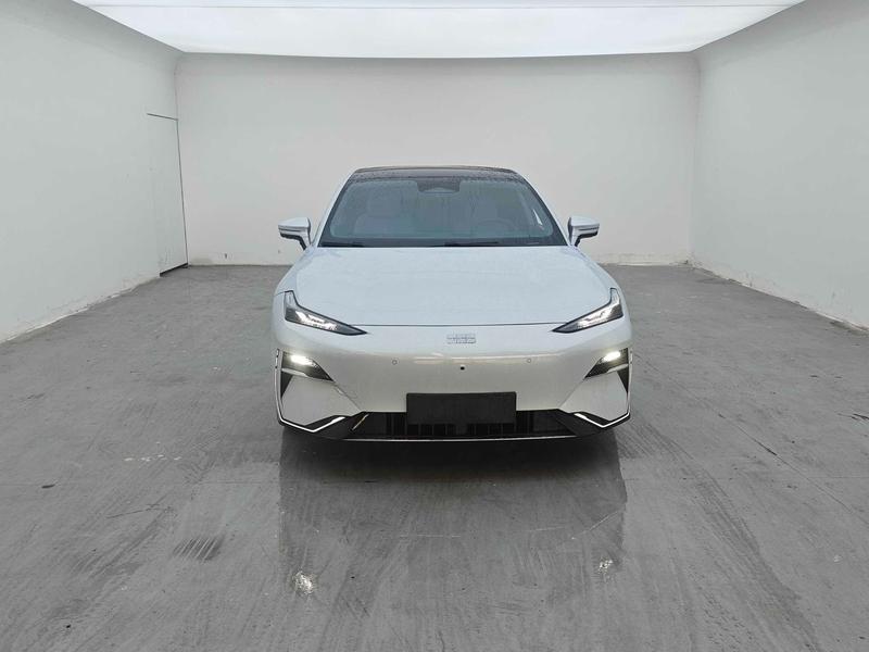 Geely Galaxy E8, 2024 — фото 2 из 10