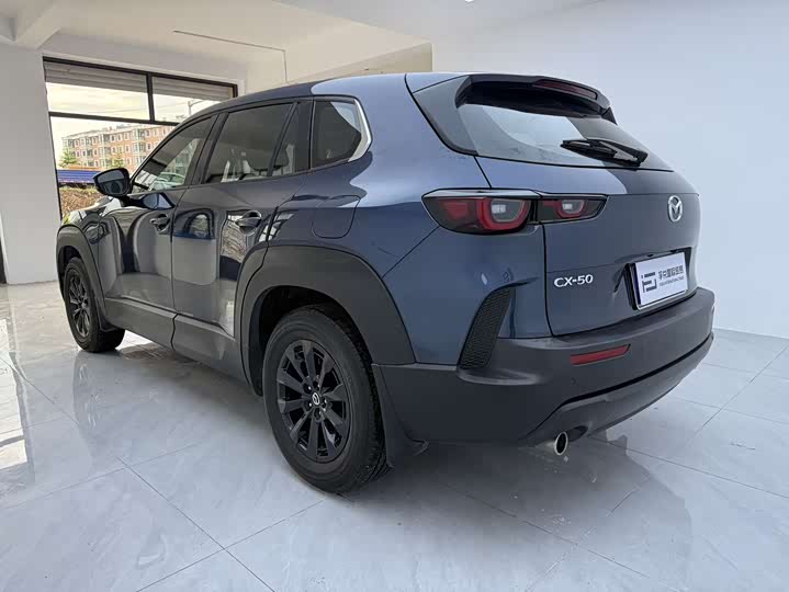 Mazda CX-50, 2024 — фото 6 из 9