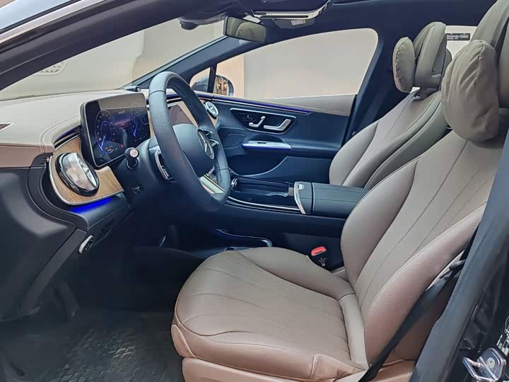Mercedes-Benz EQE, 2025 — фото 8 из 9