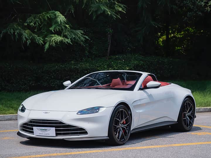 Aston Martin V8 Vantage, 2022 — купить в Санкт-Петербурге под ключ