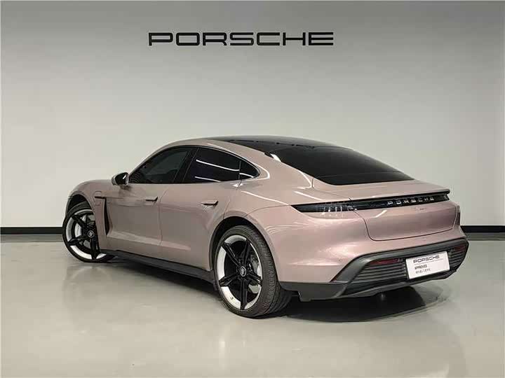 Porsche Taycan, 2022 — фото 5 из 9