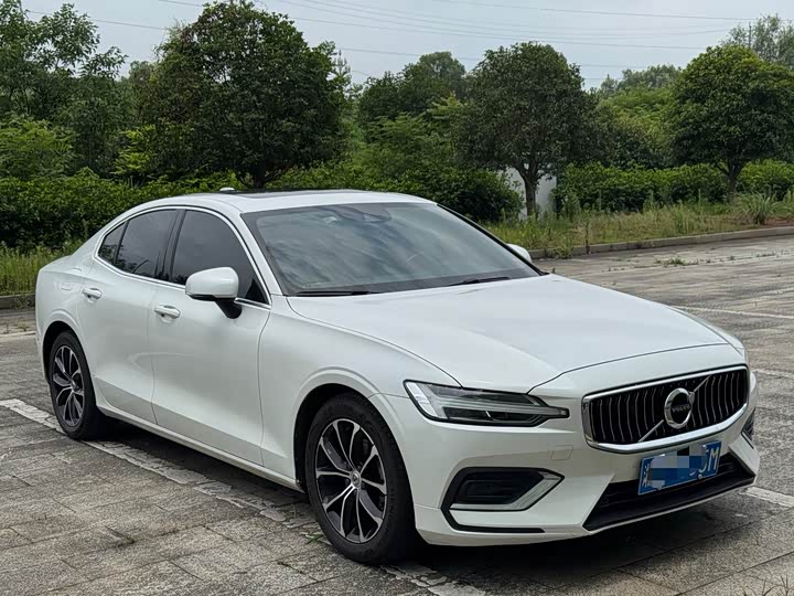 Volvo S60, 2021 — фото 3 из 9