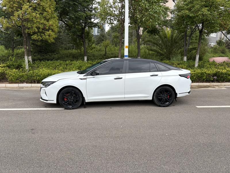 Dongfeng Aeolus Yixuan Max, 2023 — фото 4 из 12