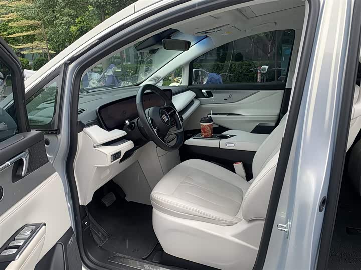 Buick GL8 Hybrid, 2024 — фото 4 из 9
