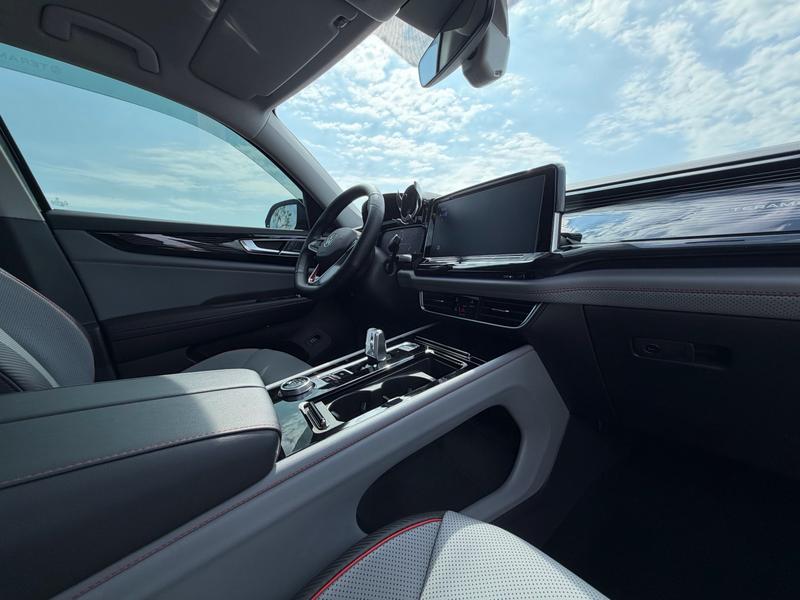 Volkswagen Teramont Pro, 2024 — фото 9 из 12
