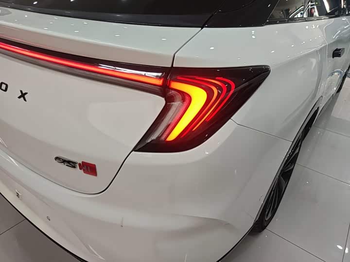 BAIC Arcfox Alpha S, 2023 — фото 8 из 9