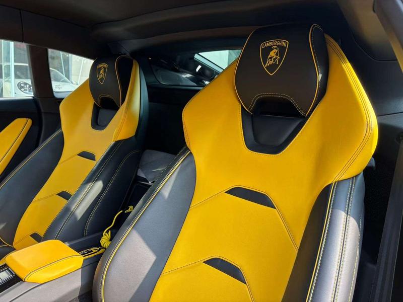 Lamborghini Huracán, 2022 — фото 9 из 10